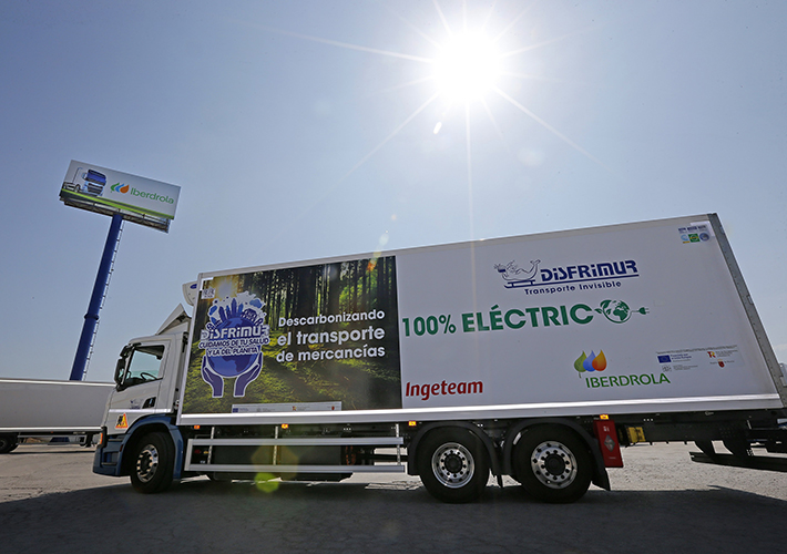 Foto Iberdrola y Disfrimur instalarán más de 160 puntos de recarga para camiones eléctricos en España.